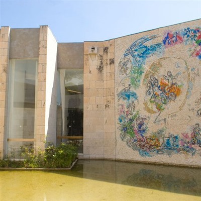 Het Musée National Marc Chagall in Nice: Een duik in de wereld van kleur en spiritualiteit